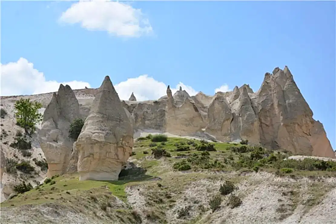 Afyon İscehisar Peri Bacaları Hakkında Bilmeniz Gerekenler image