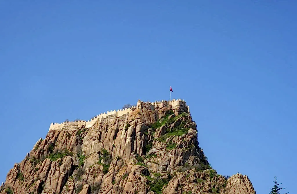 karahisar kalesi hakkında bilgiler