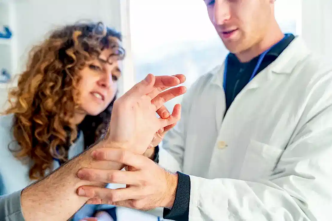 İltihaplı Romatizma: Belirtileri, Tedavi Yöntemleri ve Termal Suyun Etkileri image