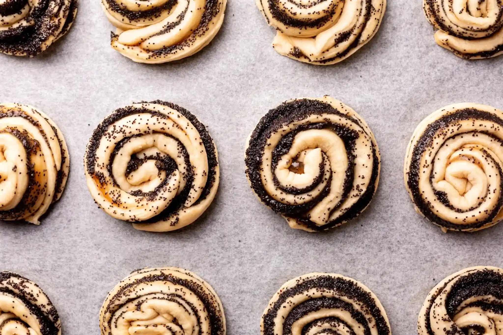 Haşhaşlı Çörek Tarifi: Haşhaşlı Çörek Nasıl Yapılır? image